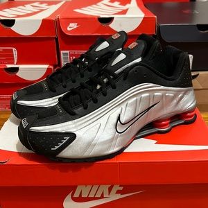 Nike Shox R4 Metallic Silver BV111 008